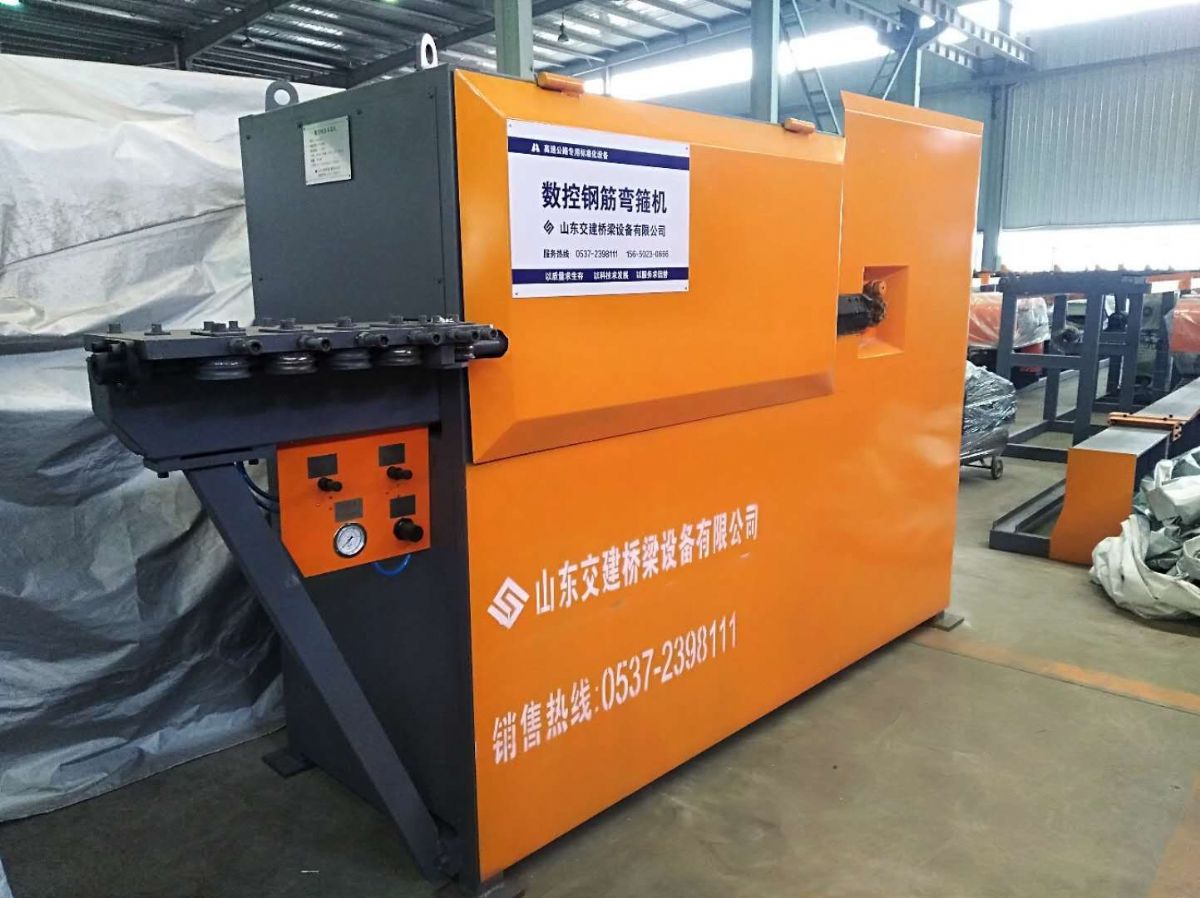 數控鋼筋彎箍機在建築工程中的優勢源自數控鋼筋彎箍機自身的優勢